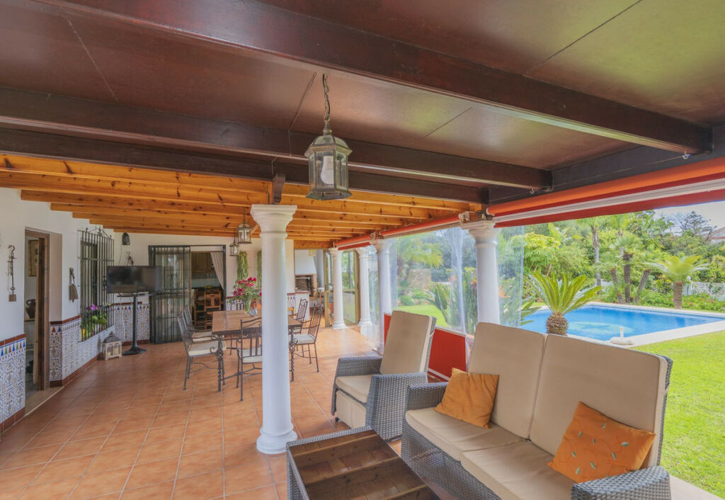 Detached Villa Las Chapas Málaga - image 23
