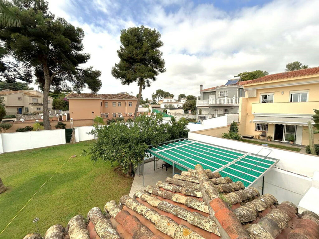 Detached Villa Mijas Málaga - image 23