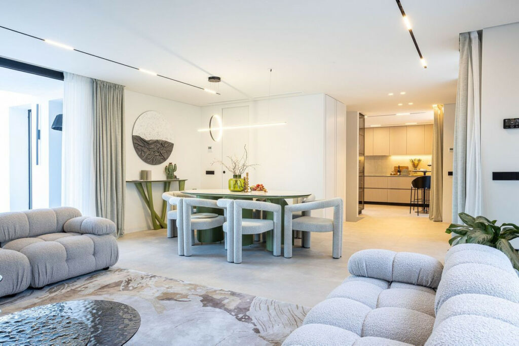Detached Villa Marbella Málaga - image 23