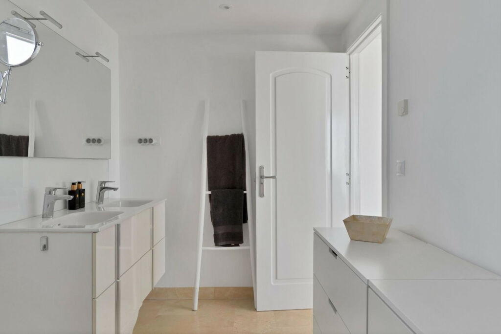 Penthouse Calahonda Málaga - image 24