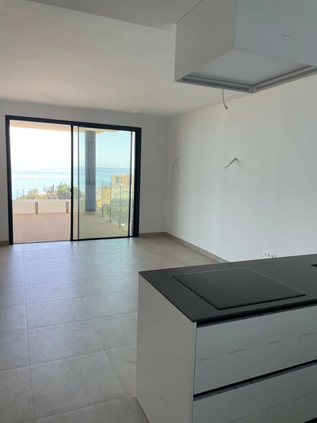 Middle Floor Apartment Carvajal Málaga - image 23