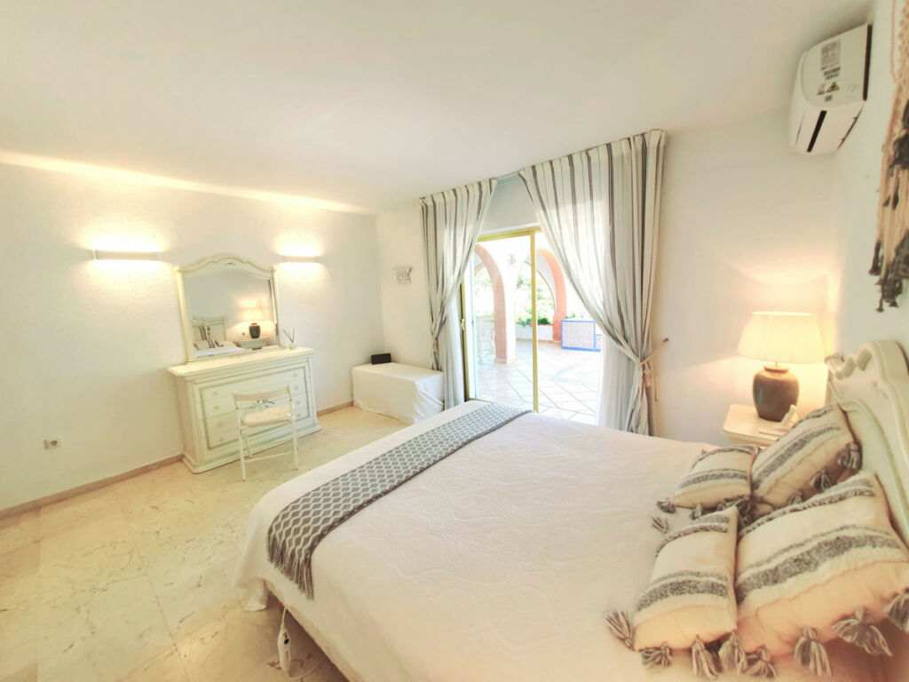 Detached Villa Las Brisas Málaga - image 24