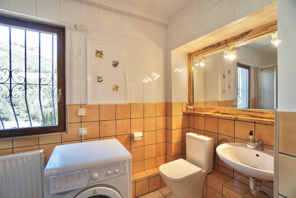 Detached Villa Benitachell Alicante - image 24