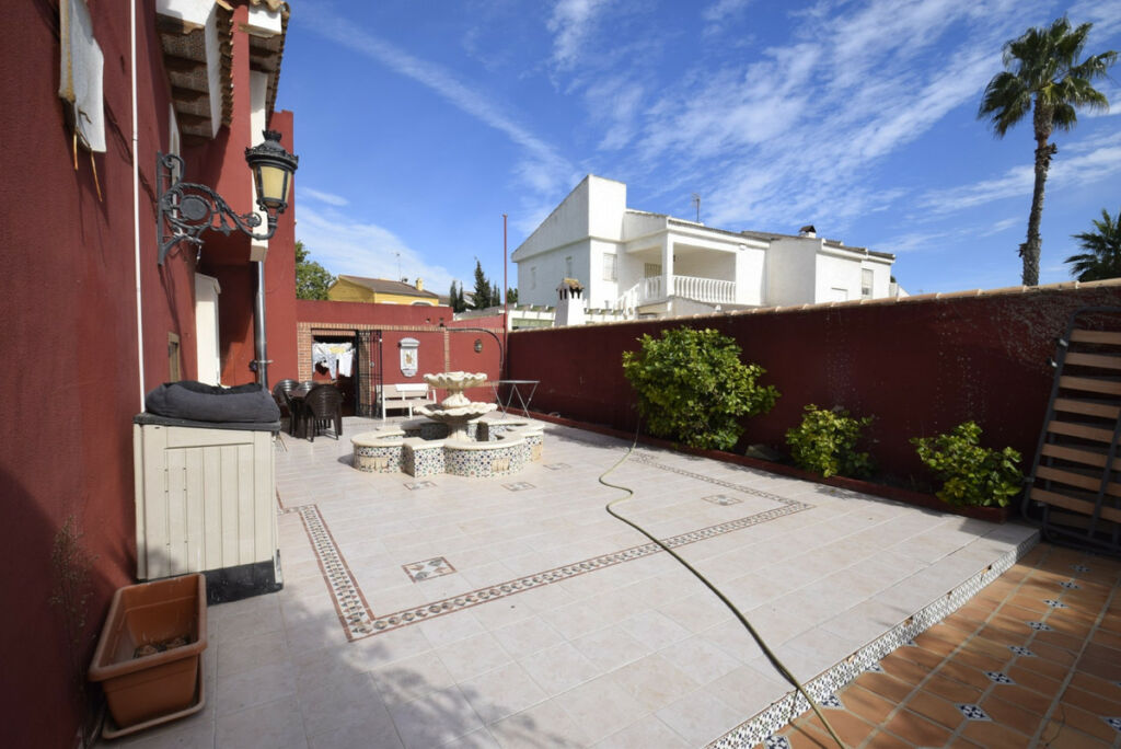 Detached Villa Torrevieja Alicante - image 24