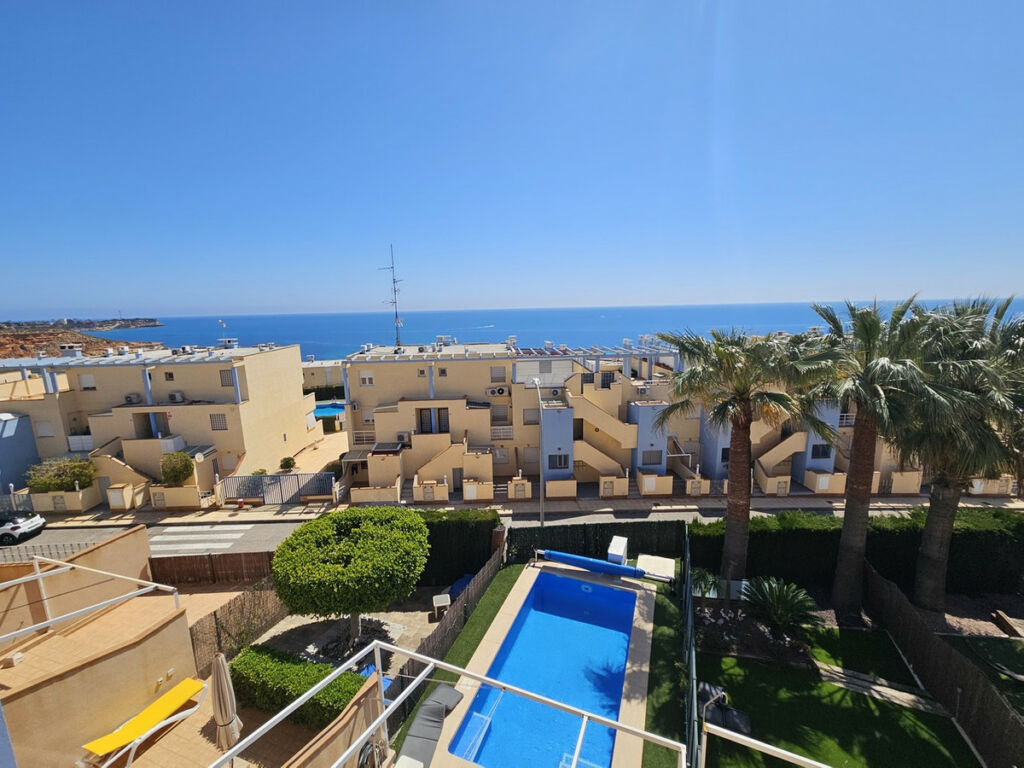 Detached Villa Cabo Roig Alicante - image 24