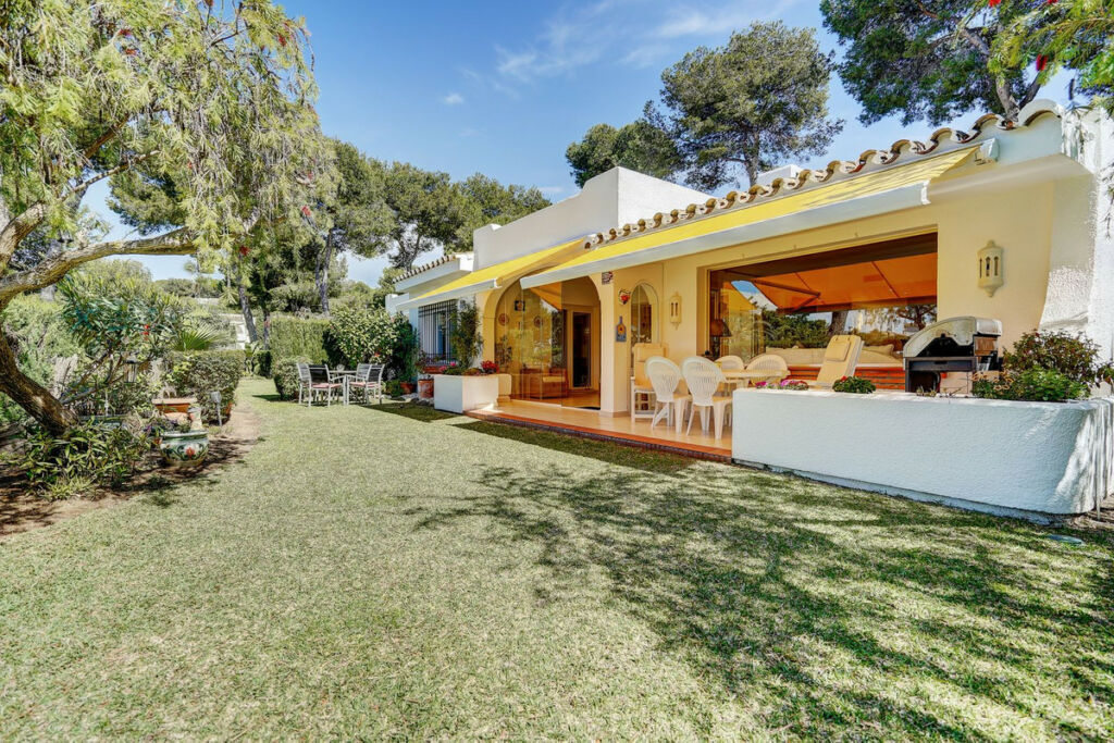 Semi-Detached House Miraflores Málaga - image 24