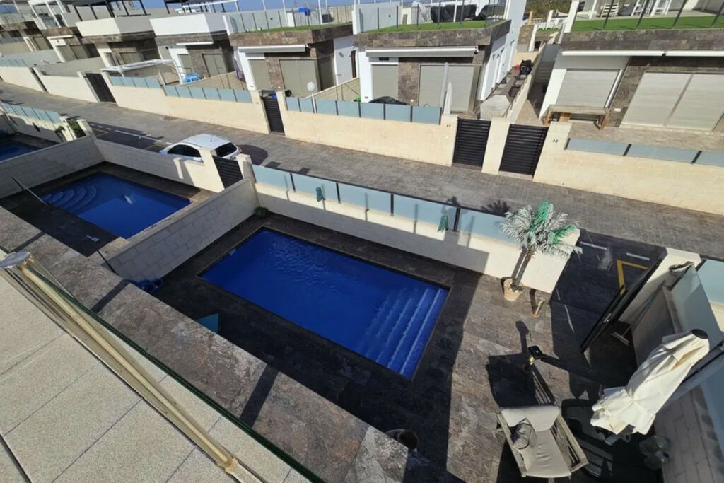 Detached Villa Villamartin Alicante - image 24