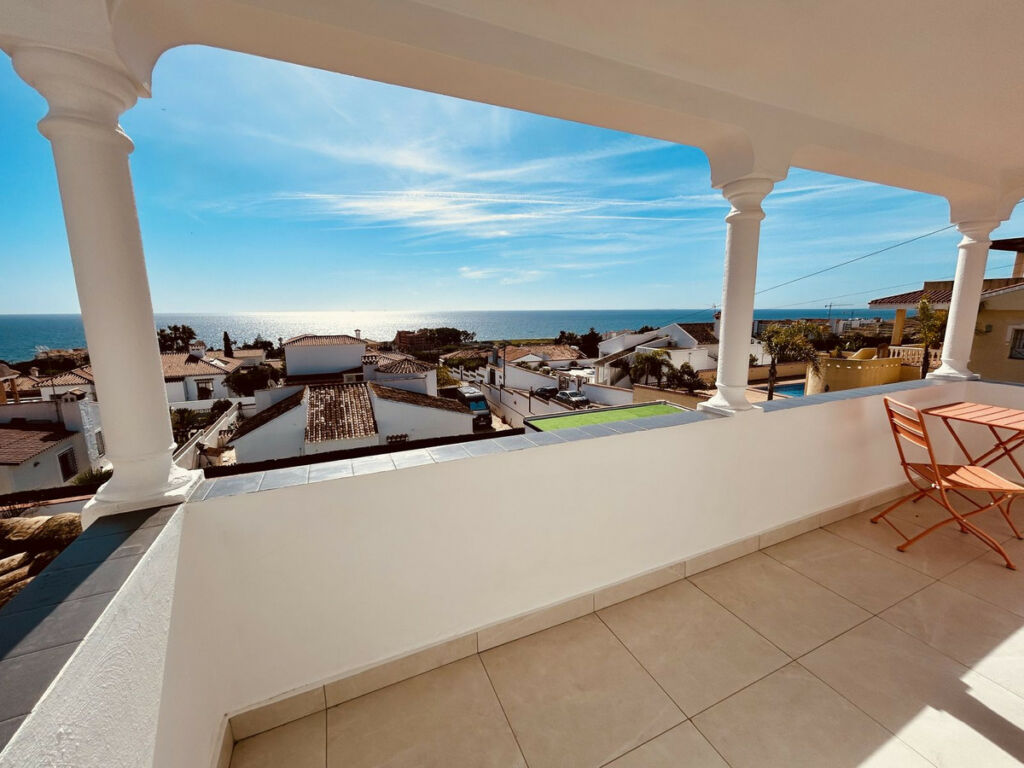 Detached Villa La Duquesa Málaga - image 24