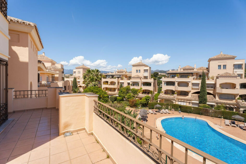 Penthouse Duplex Elviria Málaga - image 24