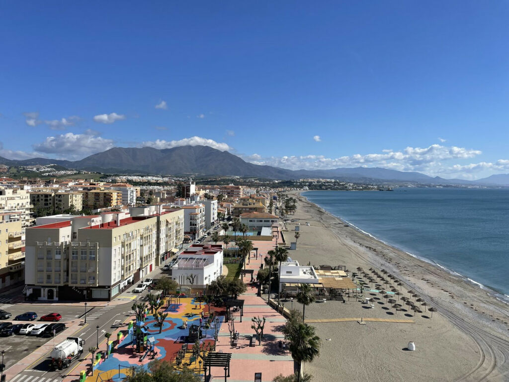 Top Floor Apartment Casares Playa Málaga - image 24