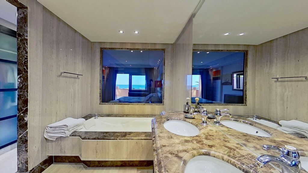 Penthouse Los Monteros Málaga - image 24