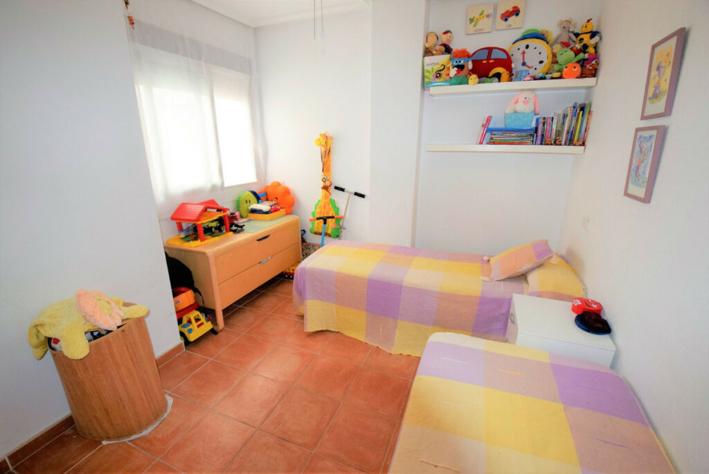 Middle Floor Apartment Guardamar del Segura Alicante - image 24