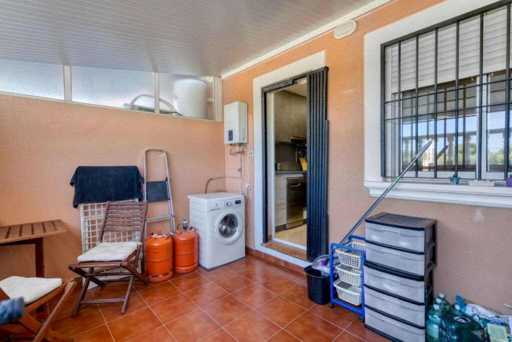 Townhouse Torrevieja Alicante - image 24