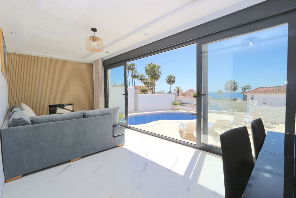 Detached Villa Riviera del Sol Málaga - image 22