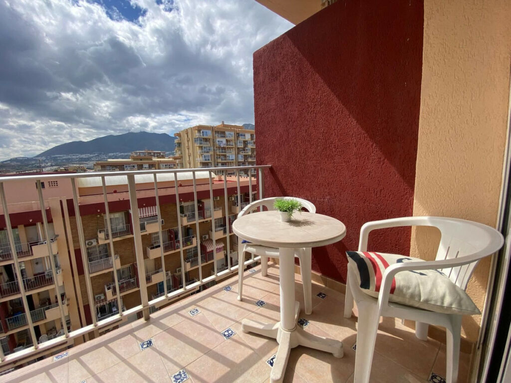 Middle Floor Apartment Benalmadena Málaga - image 23