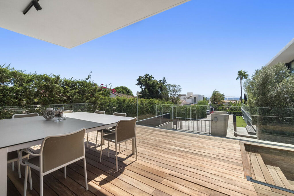 Detached Villa Costabella Málaga - image 24