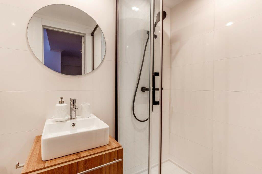 Middle Floor Apartment Nueva Andalucía Málaga - image 24
