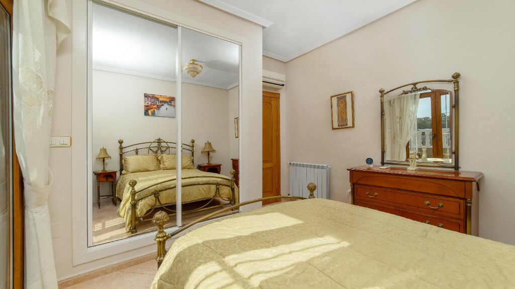Detached Villa Los Altos Alicante - image 24