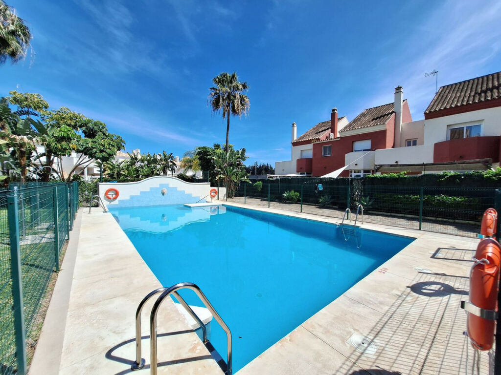 Townhouse Estepona Málaga - image 23