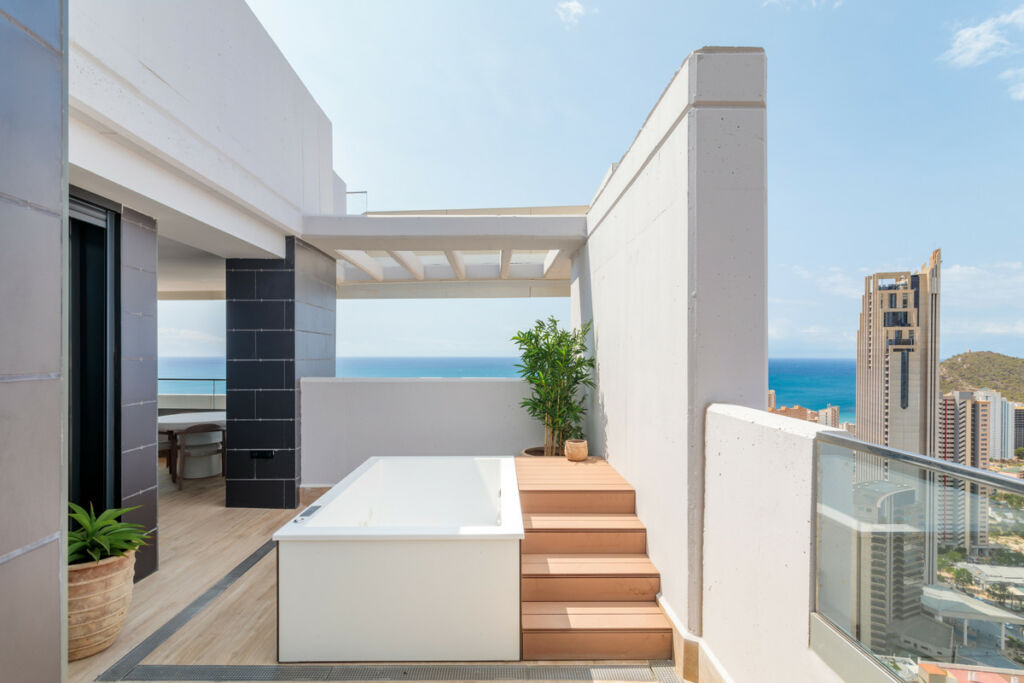 Middle Floor Apartment Benidorm Alicante - image 25