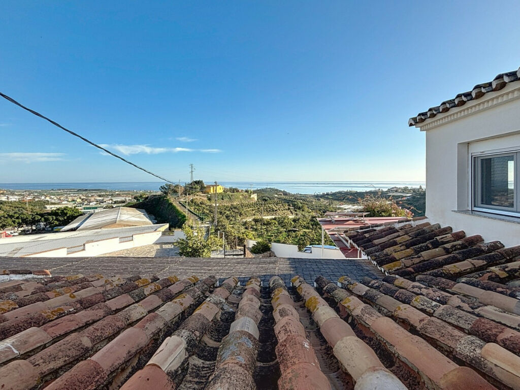 Detached Villa Almayate Málaga - image 25