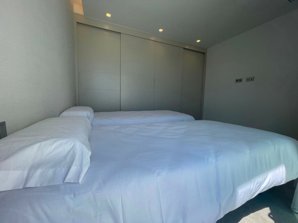Detached Villa Las Colinas Golf Alicante - image 25
