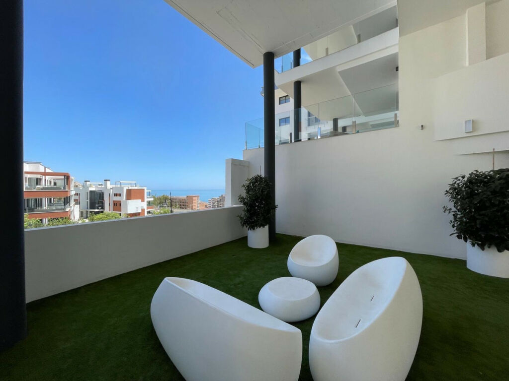 Middle Floor Apartment Carvajal Málaga - image 25