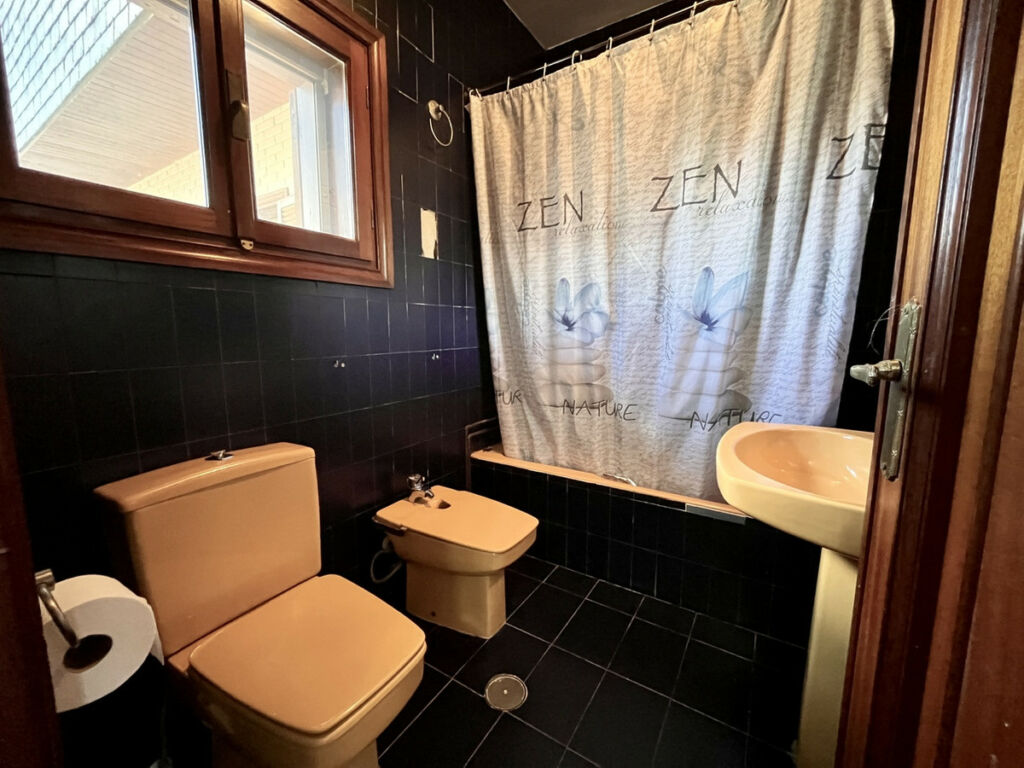 Detached Villa La Nucia Alicante - image 25