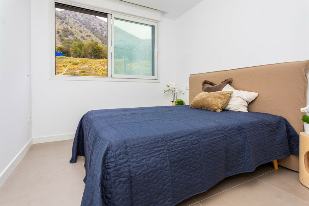 Middle Floor Apartment Fuengirola Málaga - image 25