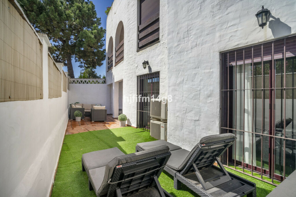 Ground Floor Apartment Nueva Andalucía Málaga - image 25