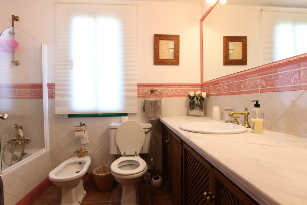 Detached Villa Guadalmina Baja Málaga - image 25