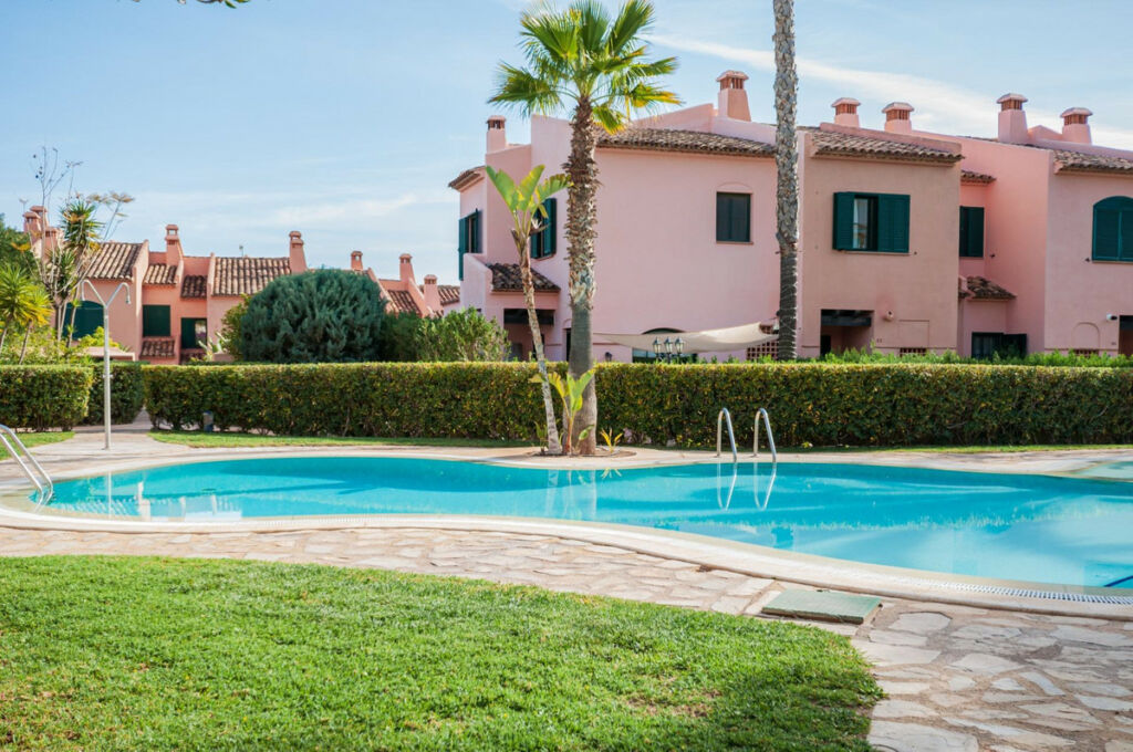 Townhouse Finestrat Alicante - image 24