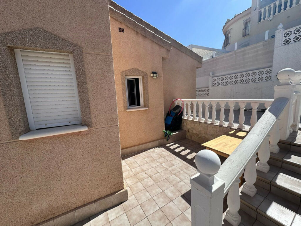 Detached Villa Ciudad Quesada Alicante - image 25