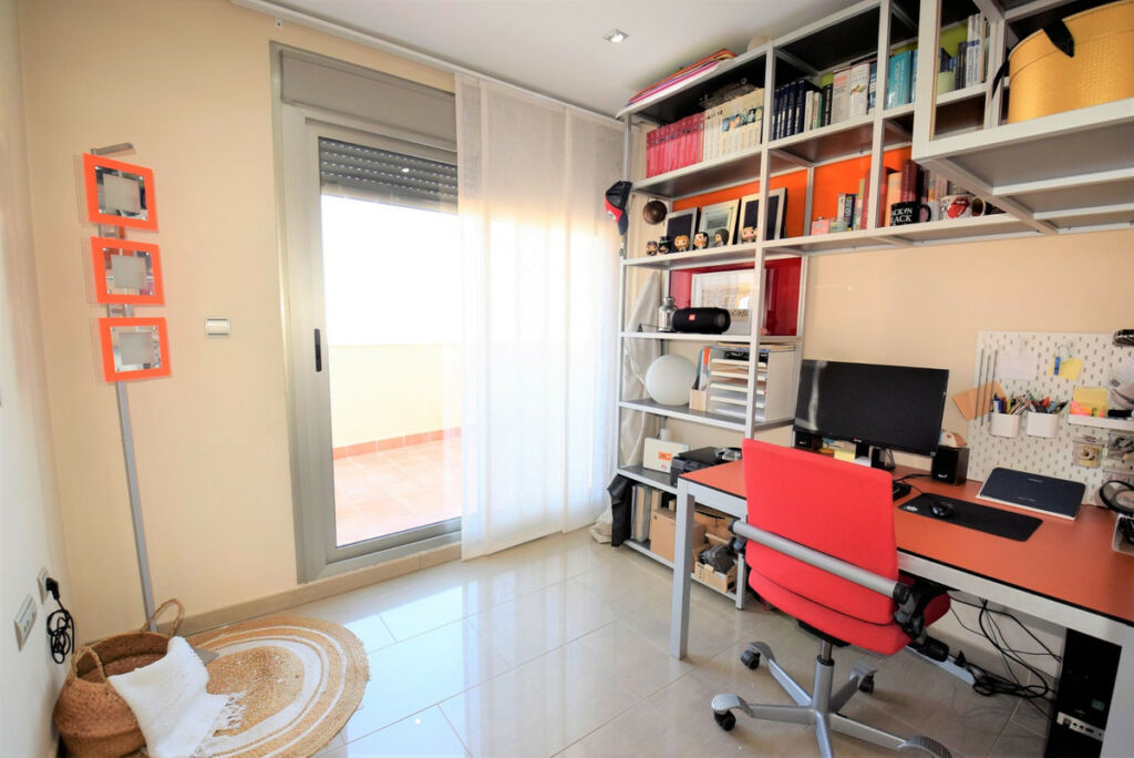 Townhouse Guardamar del Segura Alicante - image 26