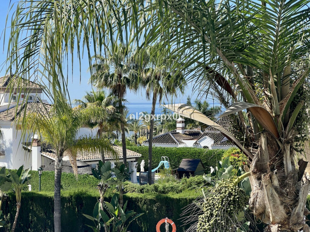 Middle Floor Apartment Bahía de Marbella Málaga - image 27