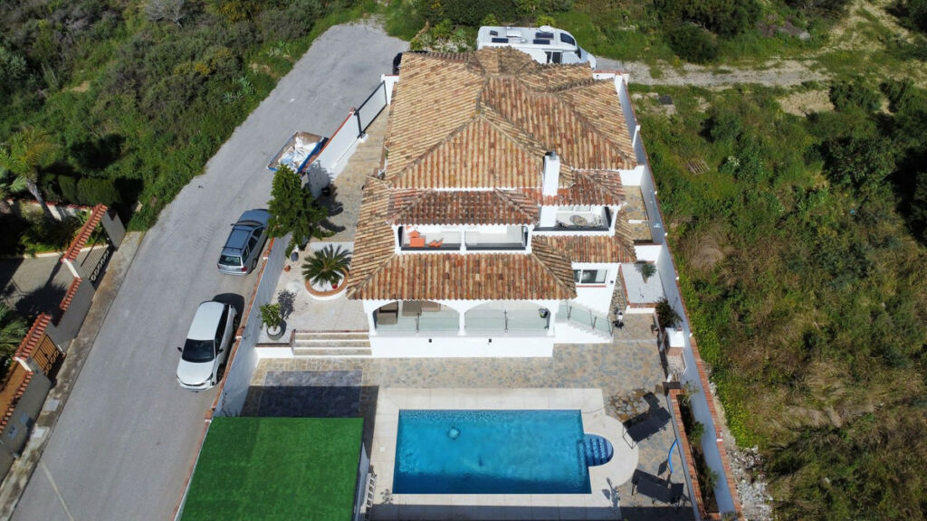 Detached Villa La Duquesa Málaga - image 26