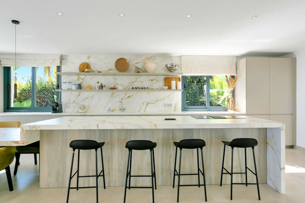 Detached Villa Cabopino Málaga - image 27