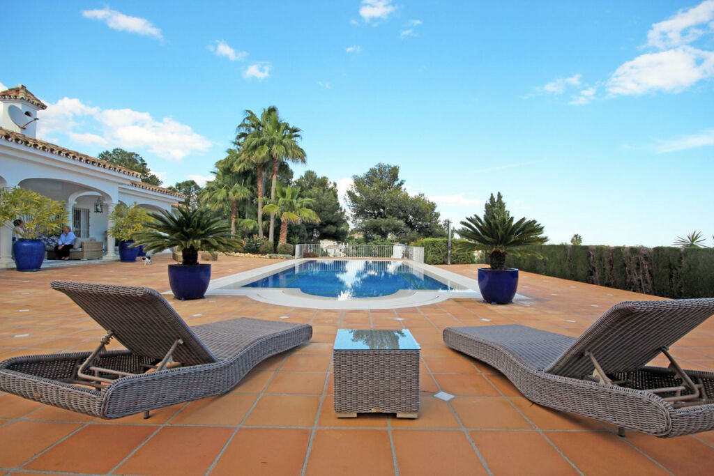 Detached Villa Benahavís Málaga - image 22