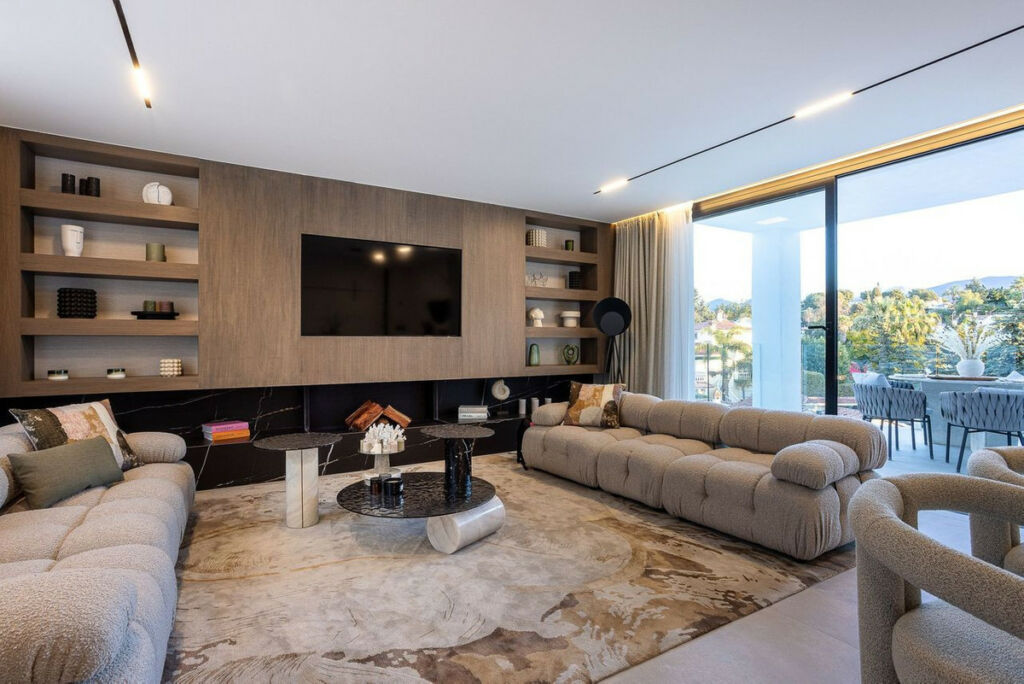 Detached Villa Marbella Málaga - image 27