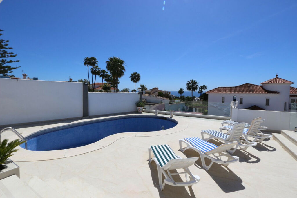 Detached Villa Riviera del Sol Málaga - image 24