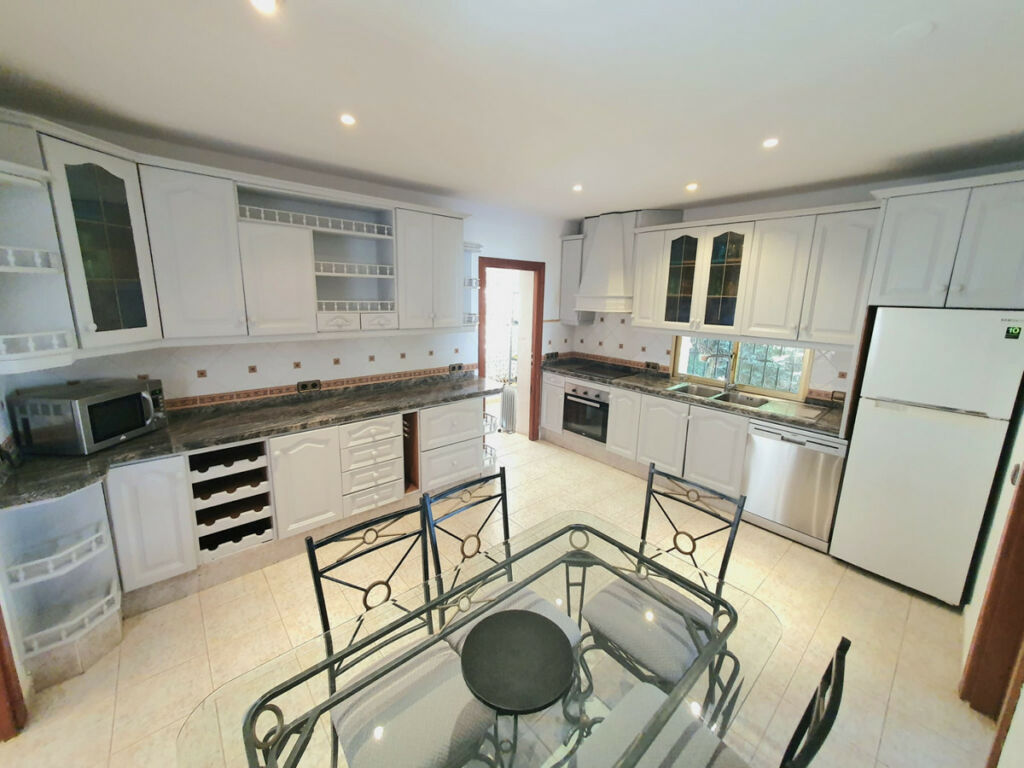Detached Villa Las Brisas Málaga - image 27