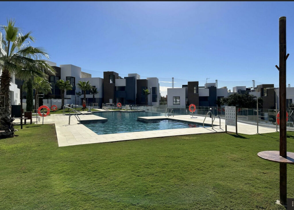 Penthouse Duplex Cabopino Málaga - image 21