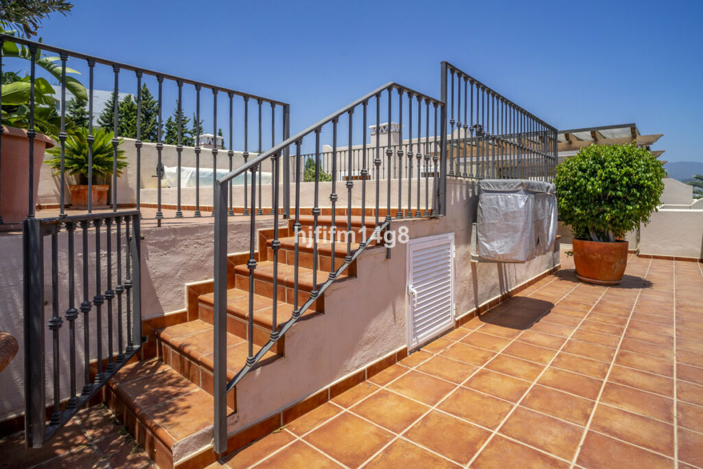 Penthouse Duplex Estepona Málaga - image 27