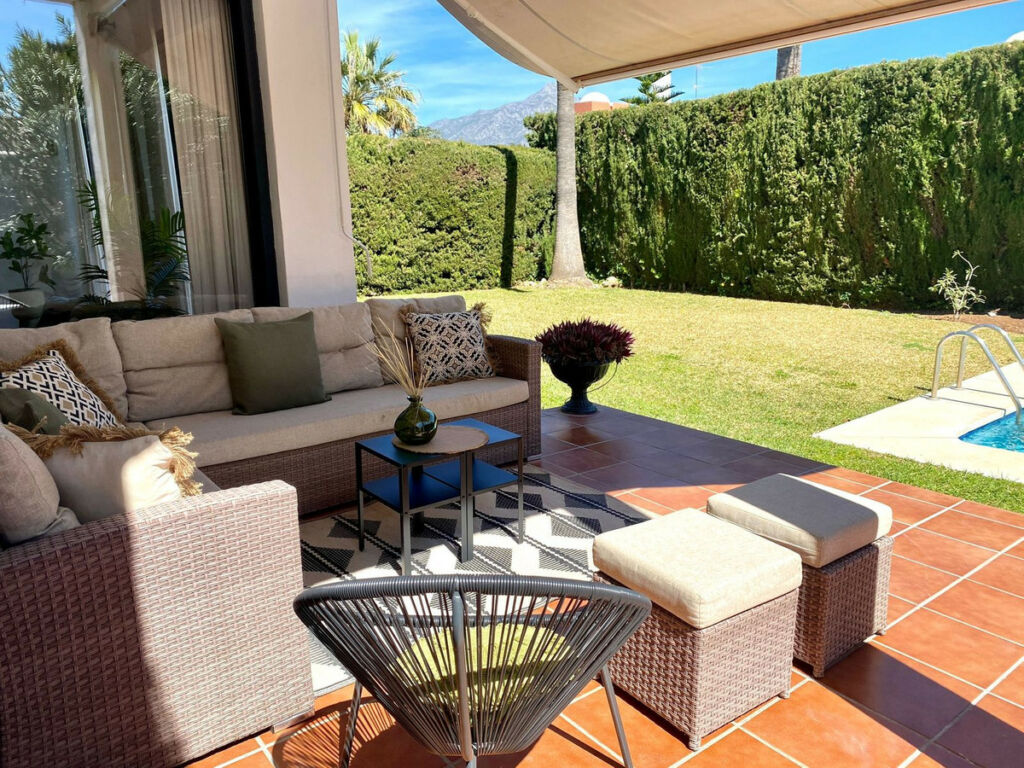 Detached Villa Nueva Andalucía Málaga - image 27