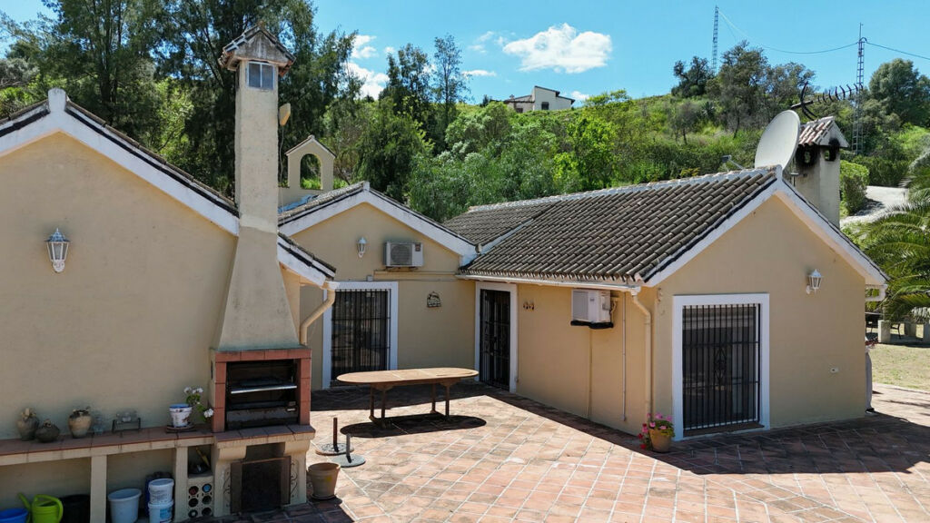 Detached Villa Coín Málaga - image 27