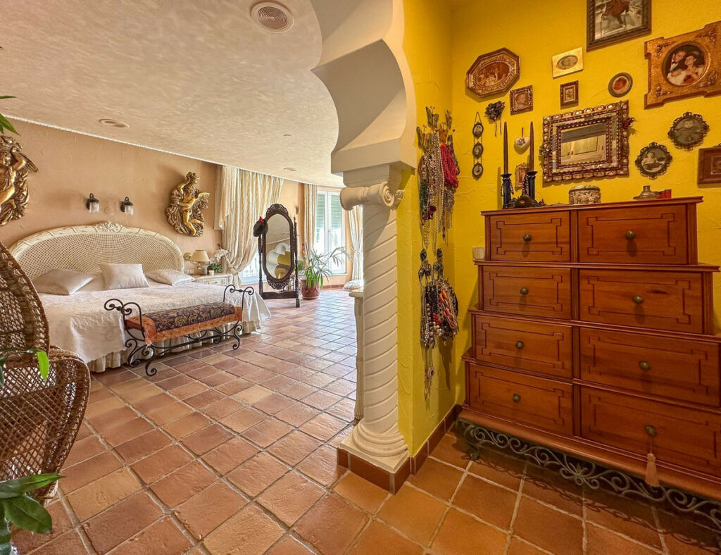 Detached Villa Cerros del Aguila Málaga - image 27