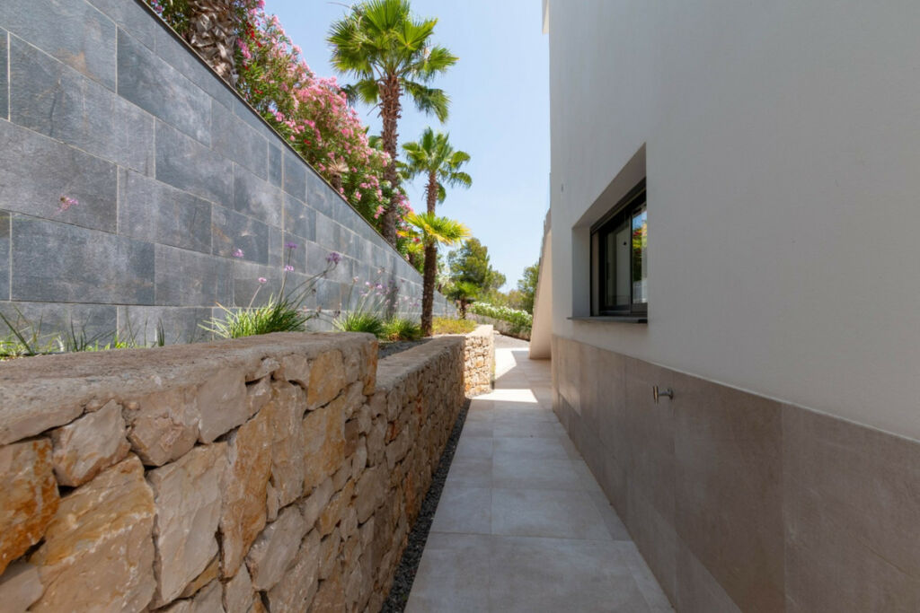 Detached Villa Javea Alicante - image 27