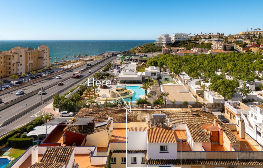 Townhouse Fuengirola Málaga - image 26