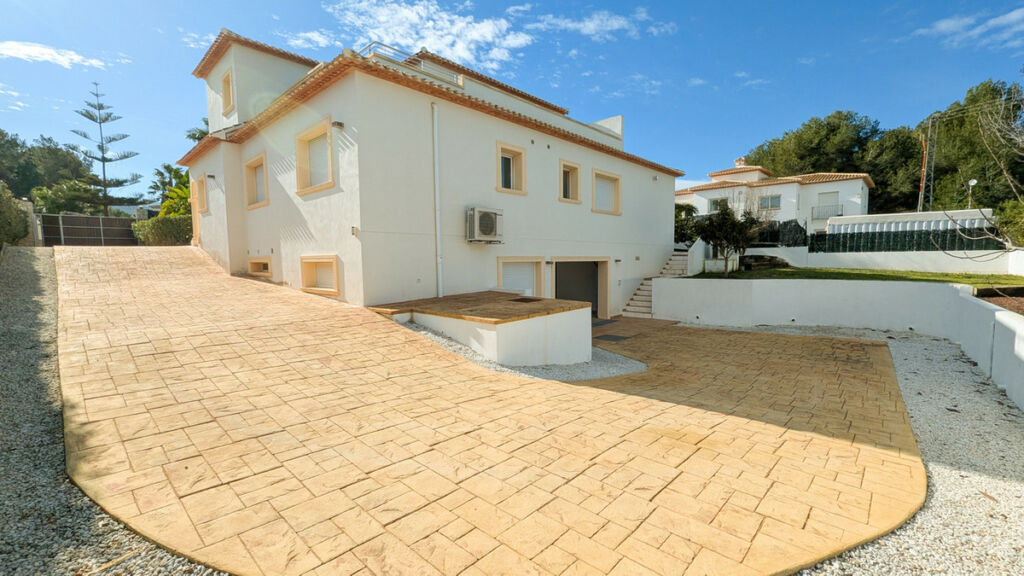 Detached Villa Javea Alicante - image 27