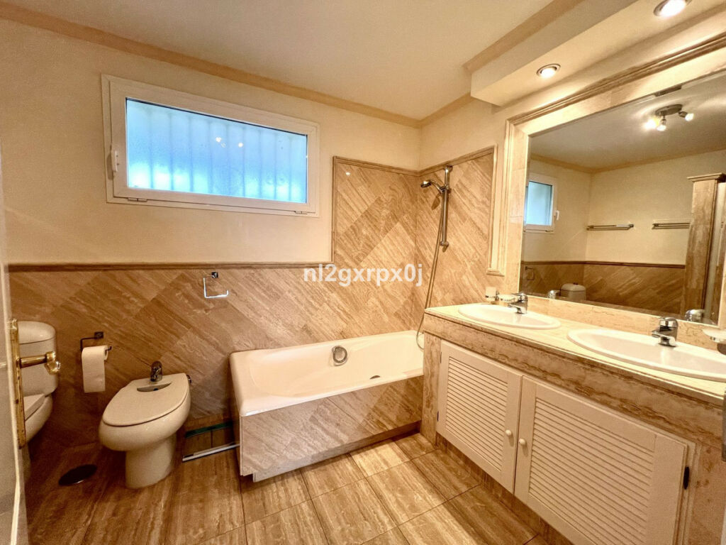 Middle Floor Apartment Bahía de Marbella Málaga - image 32